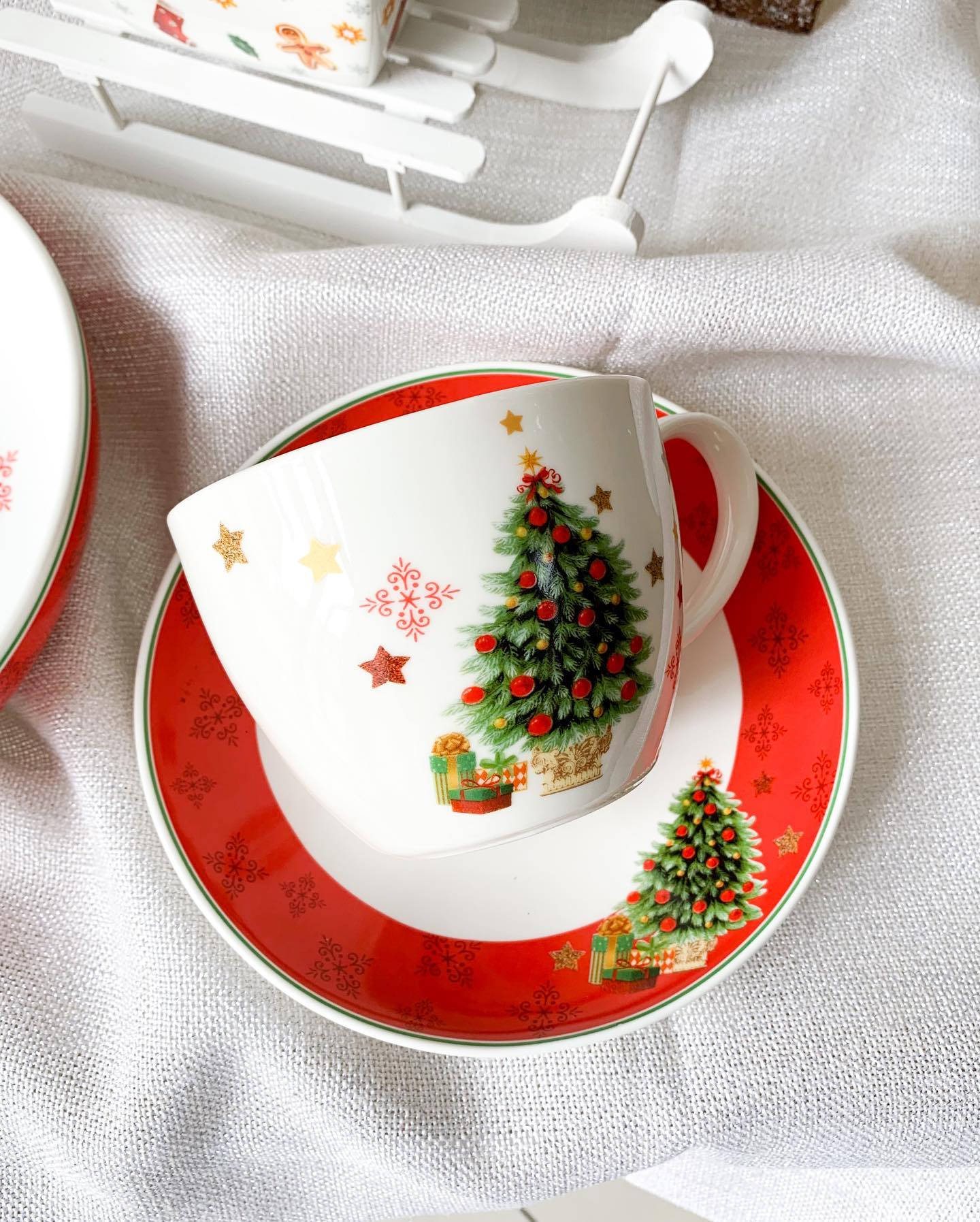 Conjunto de Porcelana Natalino com 5 Peças