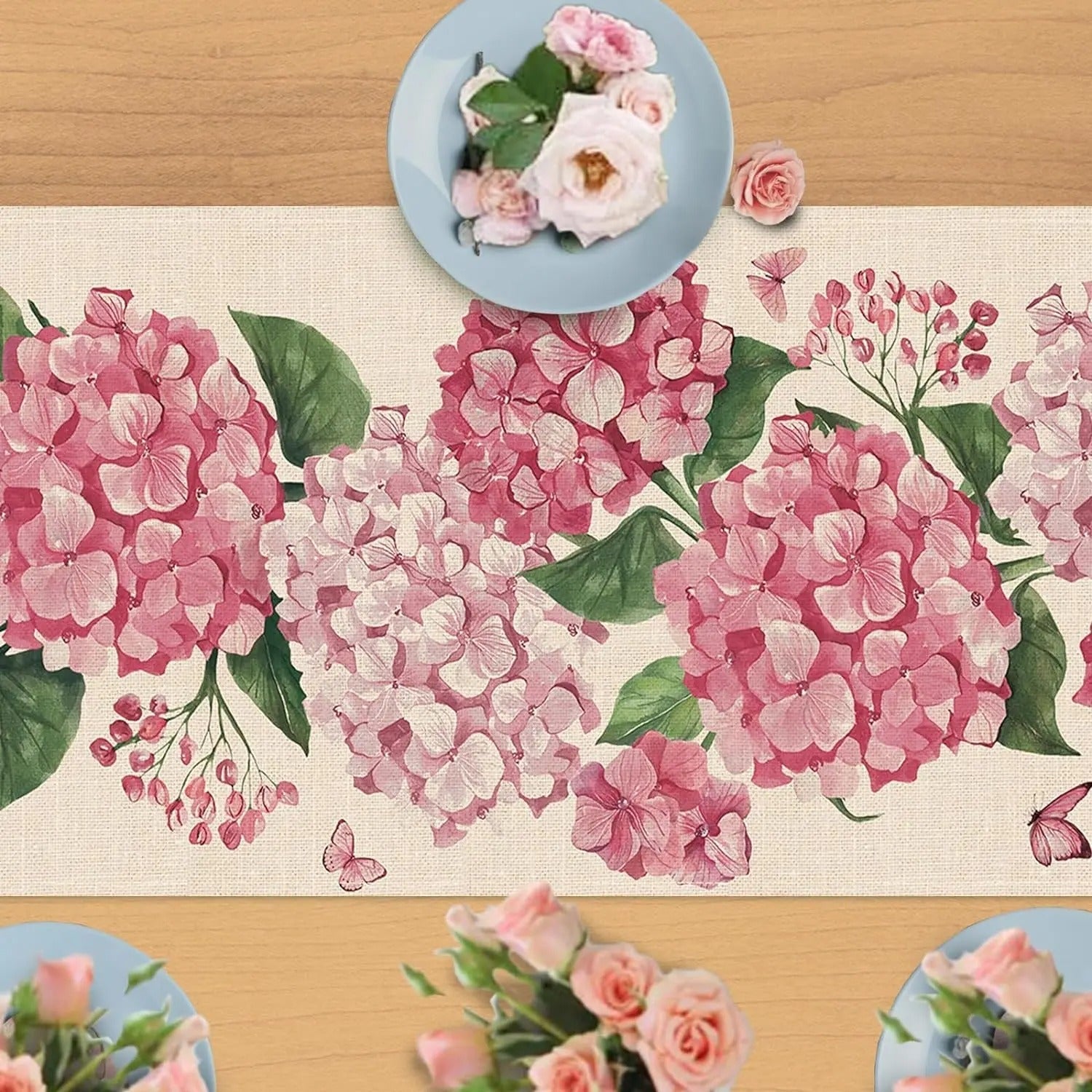 Caminho de Mesa de Linho com Estampa Floral de Hortênsia e Borboletas