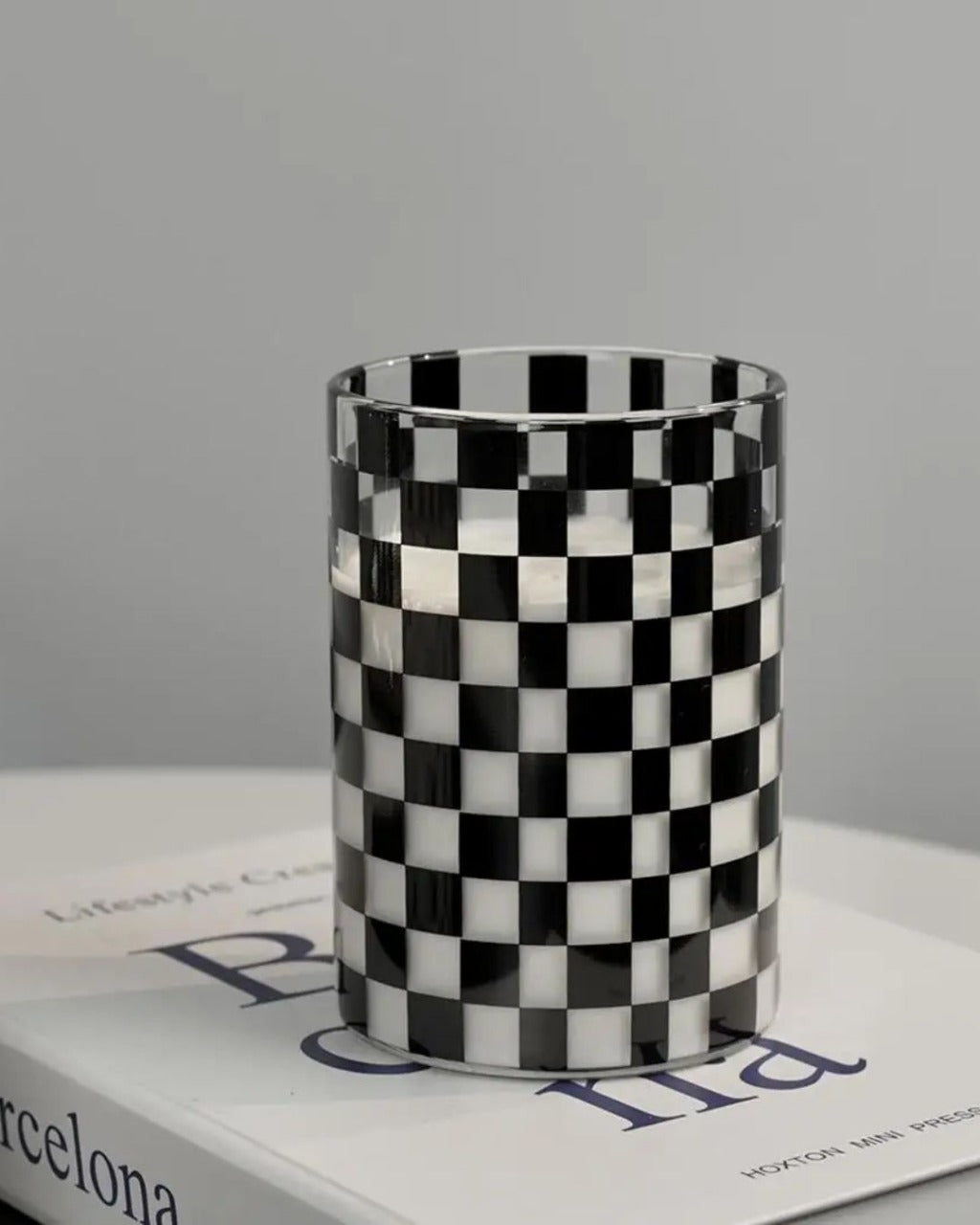 Copo de Vidro Xadrez 300ml Elegância para Suco Café e Drinks