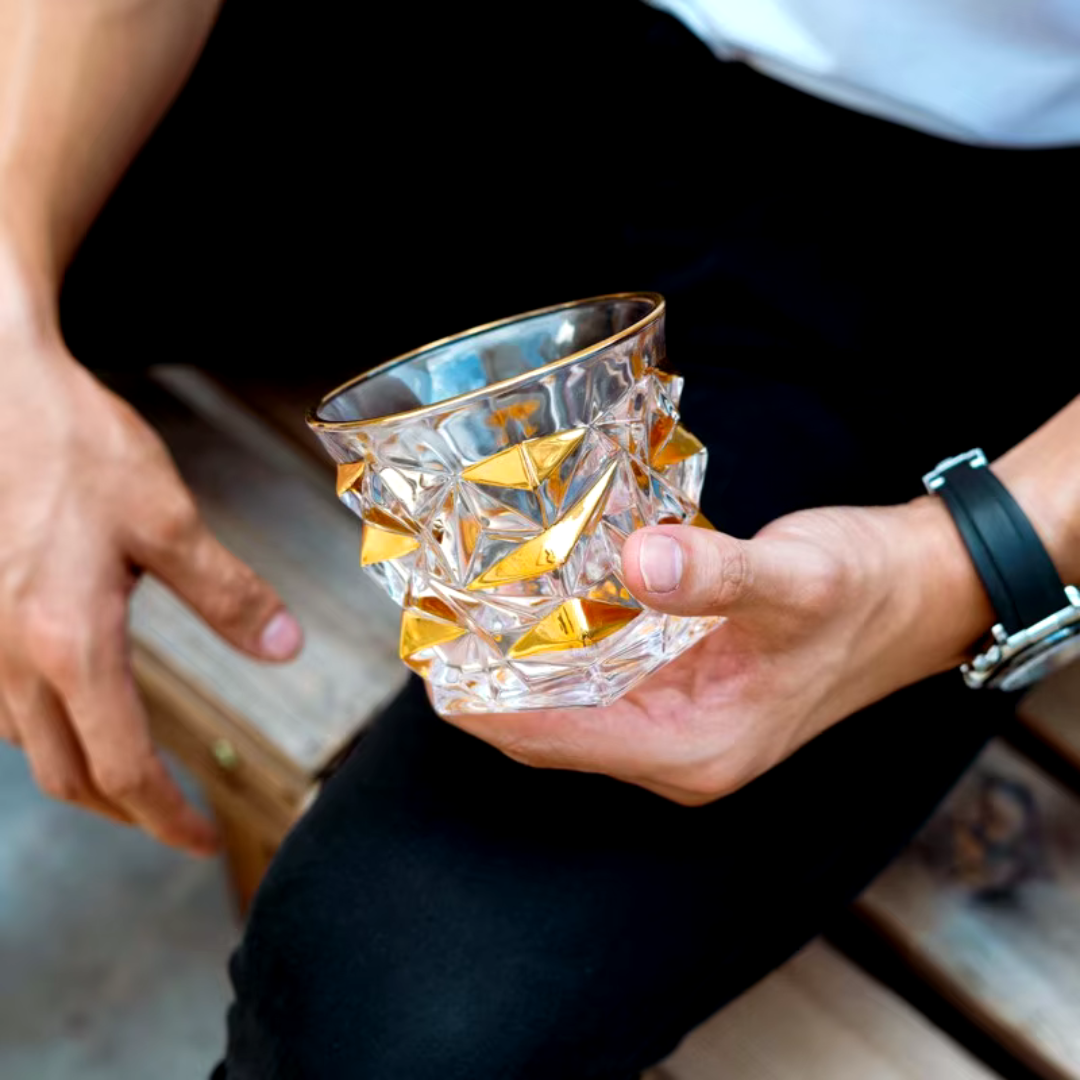 Copos de Uísque Gold Line em Cristal com Detalhes Dourados