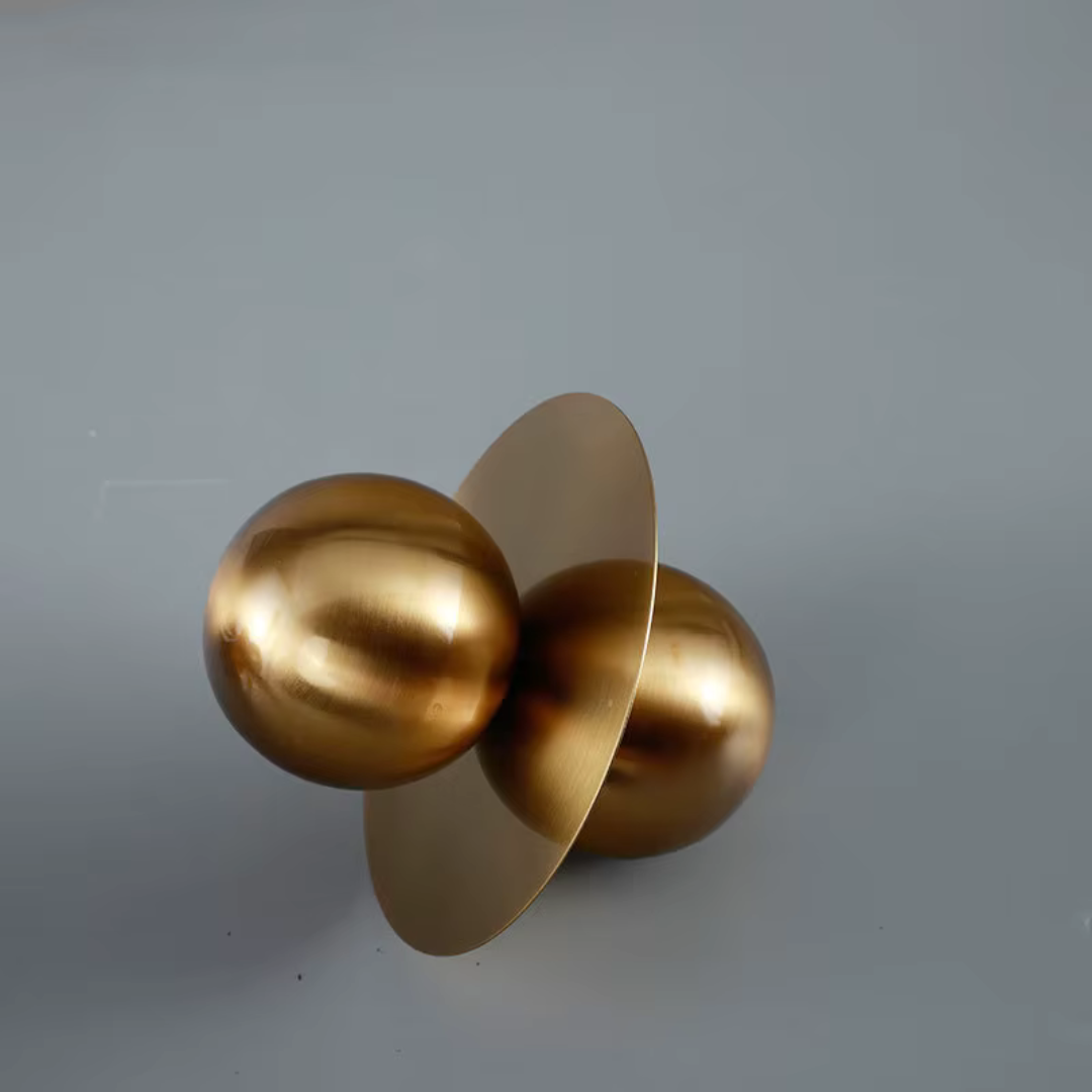 Ornamentos Esféricos de Metal Dourado