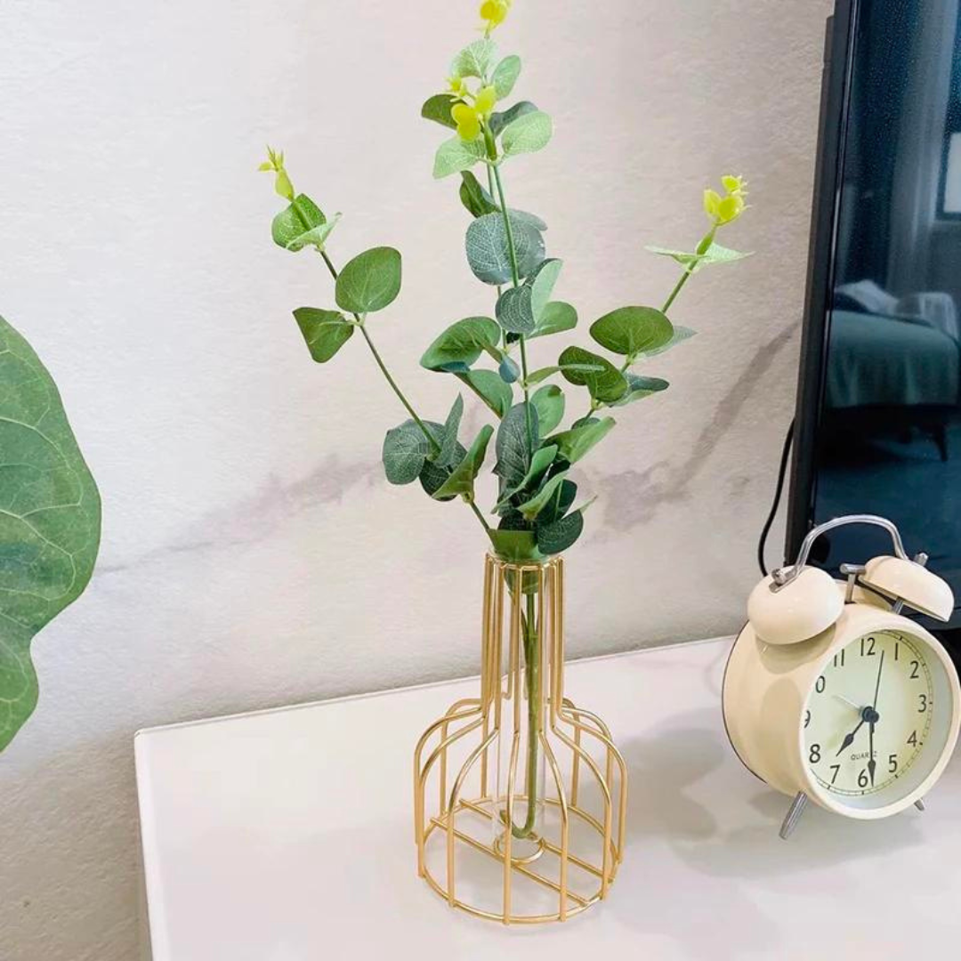 Vaso Decorativo em Ferro Forjado com Recipiente Hidropônico Moderno e Minimalista