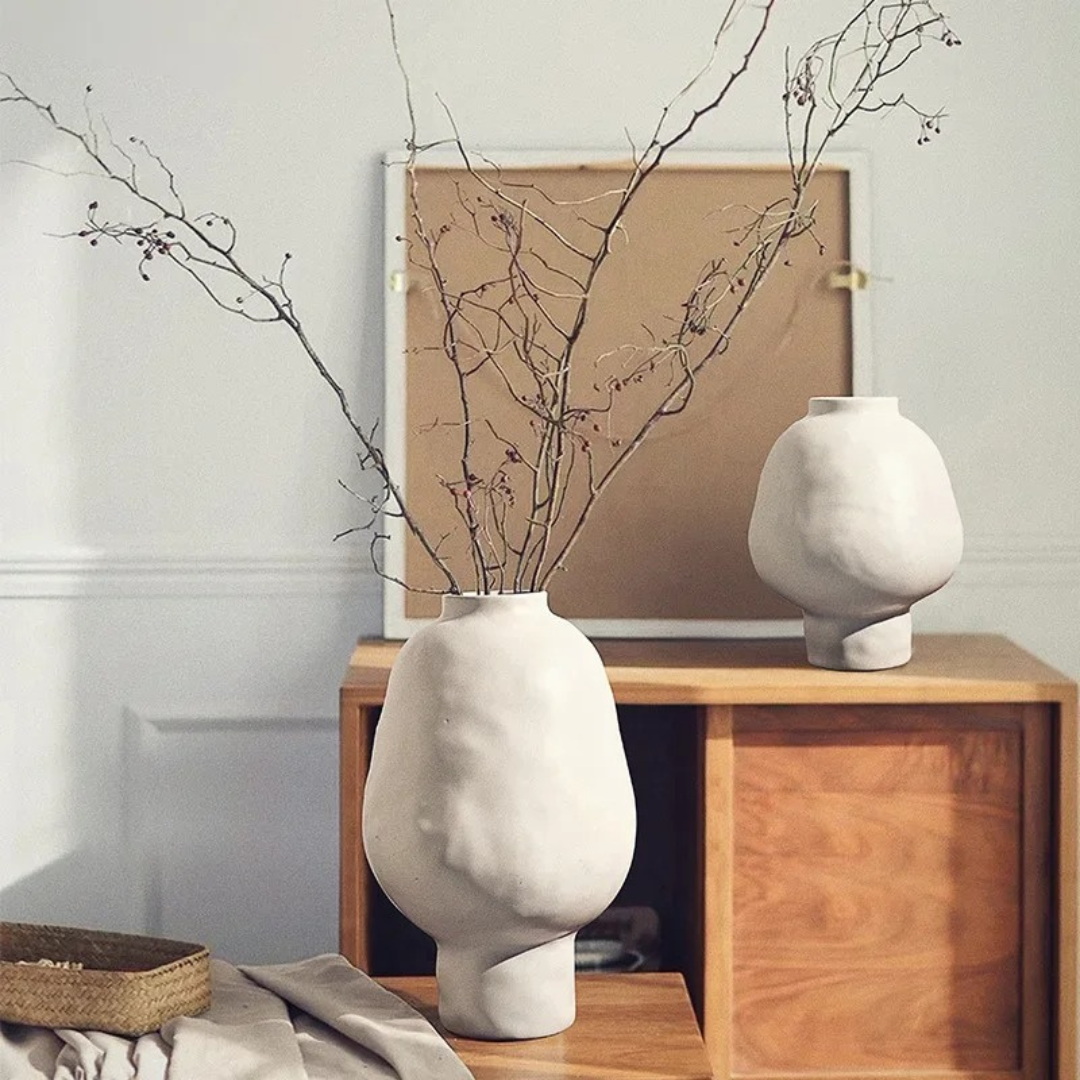 Vaso de Cerâmica com Padrão de Martelo