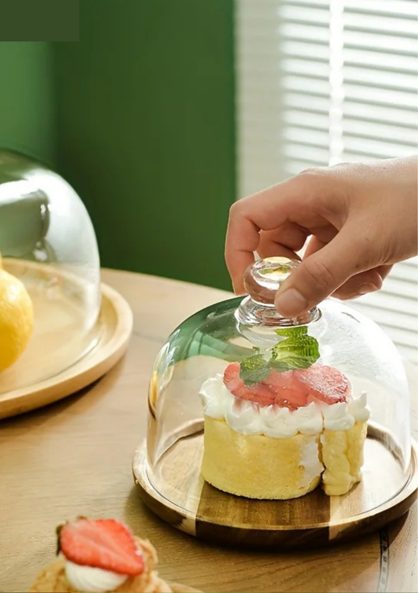 Bandeja de Bolo em Bambu com Tampa de Vidro Decorativa para Sobremesas e Frutas