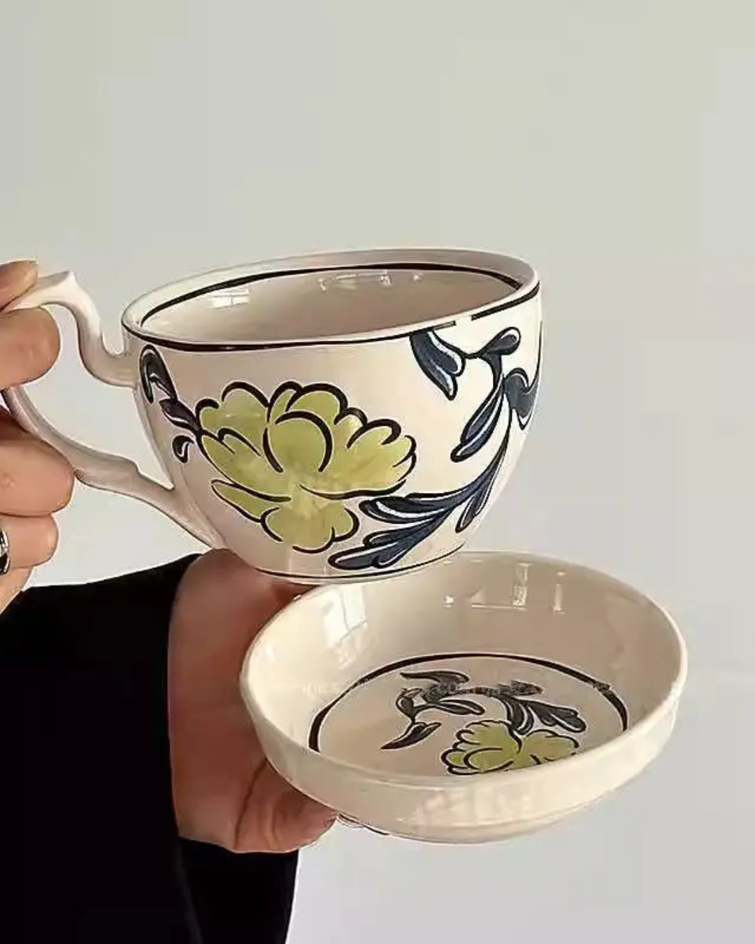 Caneca de Cerâmica com Prato Estilo Retrô 460ml Ideal para Café e Leite