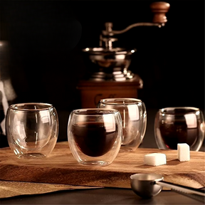 Copo de Vidro de Parede Dupla com Isolamento Térmico