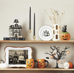 Pote de doces coberto com tema de Halloween assombrado