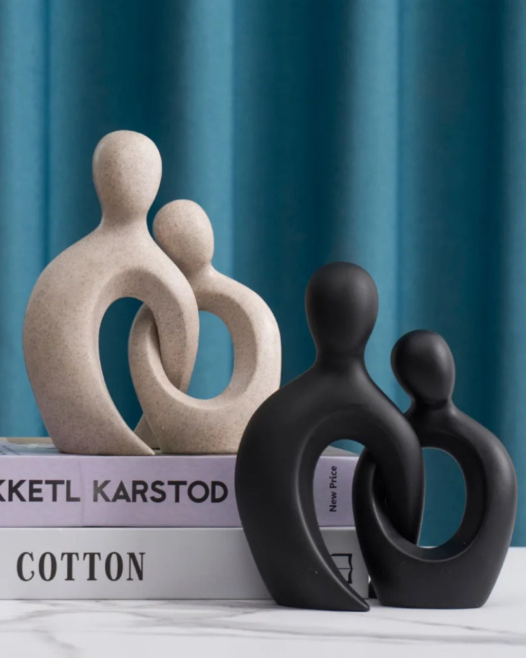 Escultura Decorativa de Casal para Sala Quarto ou Escritório