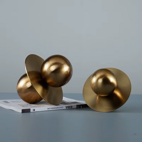 Ornamentos Esféricos de Metal Dourado