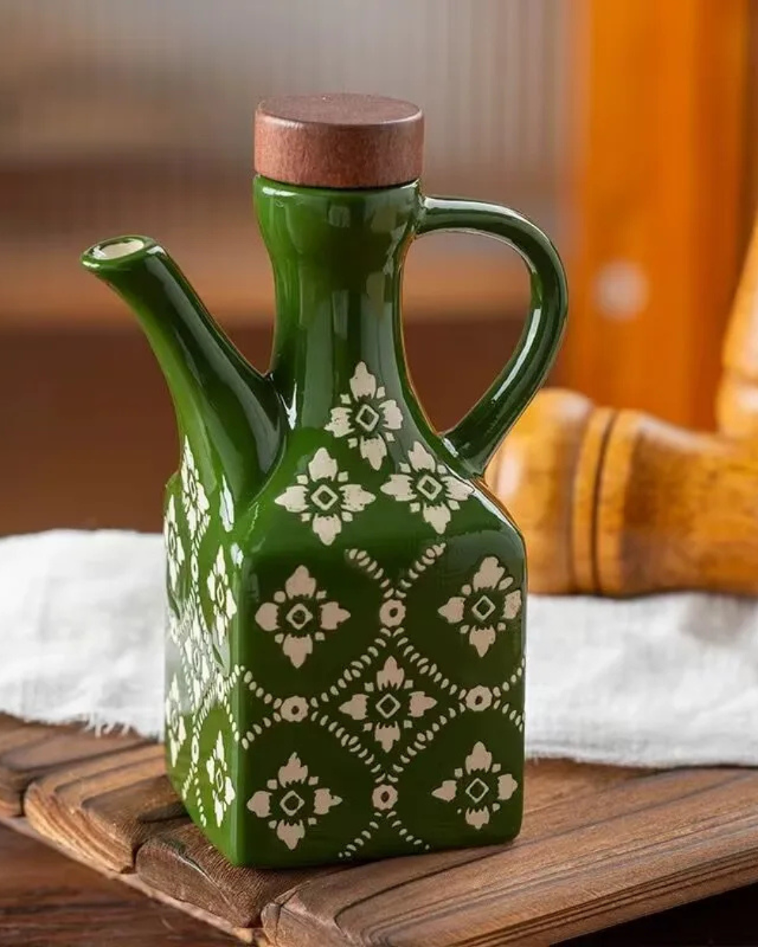 Pote de Óleo de Cerâmica 250 ml com Tampa de Madeira e Alça