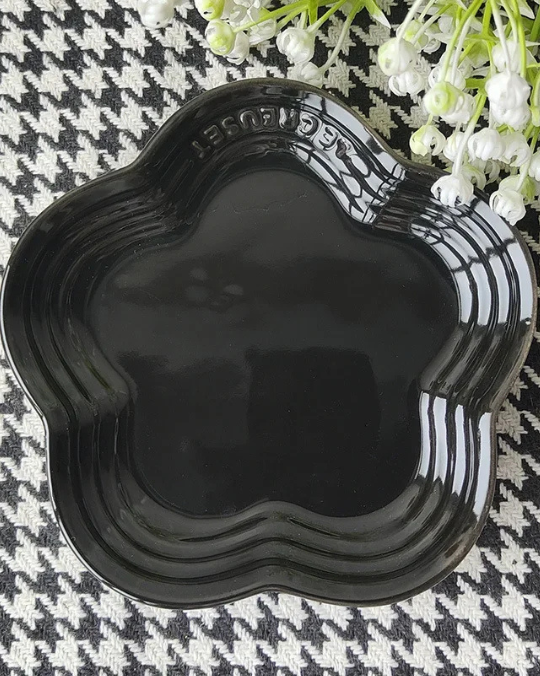 Prato Pequeno de Cerâmica Flor de Ameixa 14cm Estilo Francês para Sobremesas e Molhos