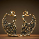 Escultura Abstrata Elegância em Movimento: A Beleza da Dança em Forma de Arte