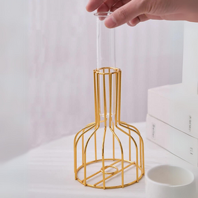 Vaso Decorativo em Ferro Forjado com Recipiente Hidropônico Moderno e Minimalista
